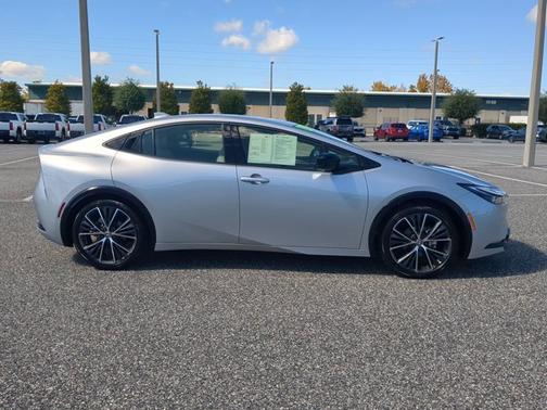 2024 Toyota Prius XLE