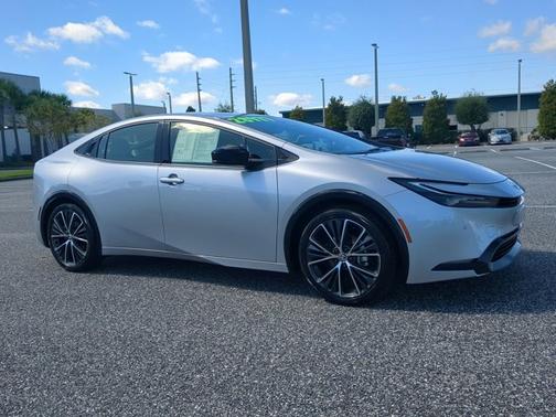 2024 Toyota Prius XLE