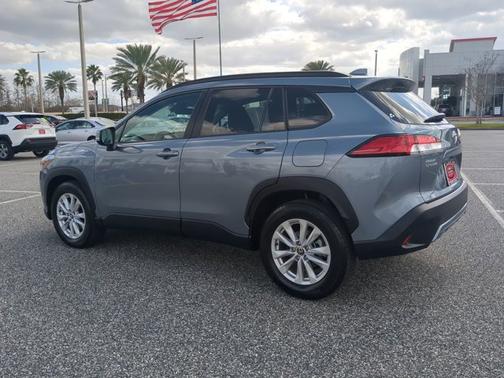 2022 Toyota Corolla Cross LE