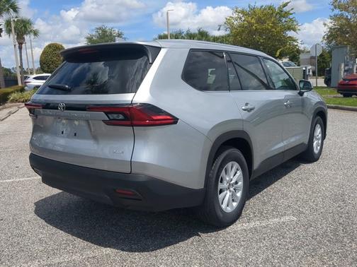 Silver 2026 Toyota Grand Highlander Hybrid XLE