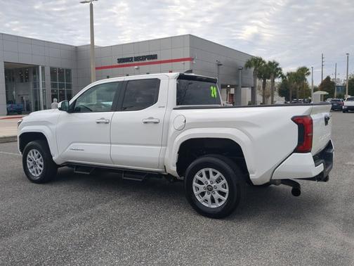 2024 Toyota Tacoma SR5