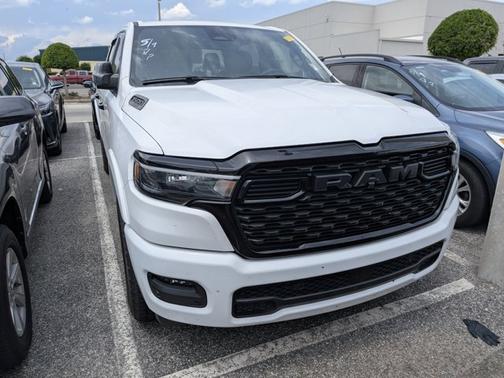 Bright White Clearcoat 2025 RAM 1500 Big Horn