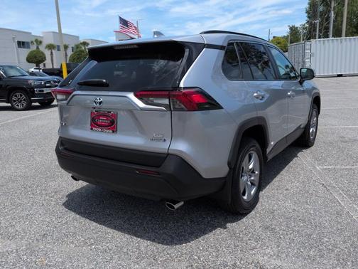 Silver Sky Metallic 2024 Toyota RAV4 Hybrid XLE