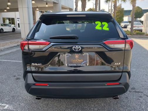 2022 Toyota RAV4 XLE