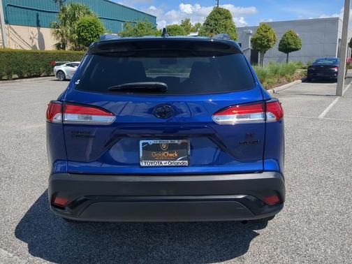 2024 Toyota Corolla Cross Hybrid SE