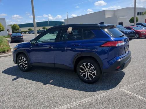 2024 Toyota Corolla Cross Hybrid SE