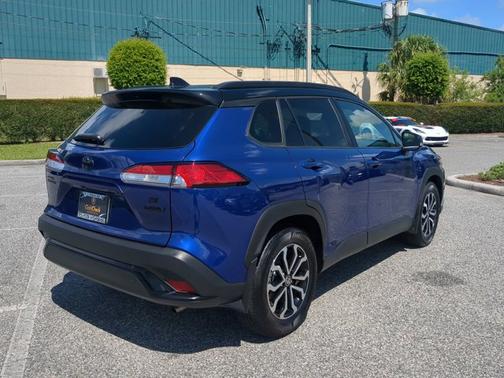 2024 Toyota Corolla Cross Hybrid SE