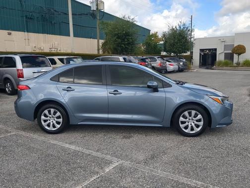 2025 Toyota Corolla Hybrid LE
