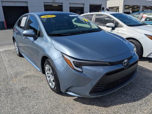 2025 Toyota Corolla Hybrid LE