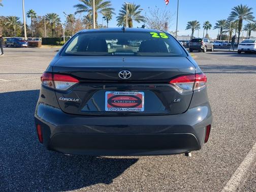 2025 Toyota Corolla LE