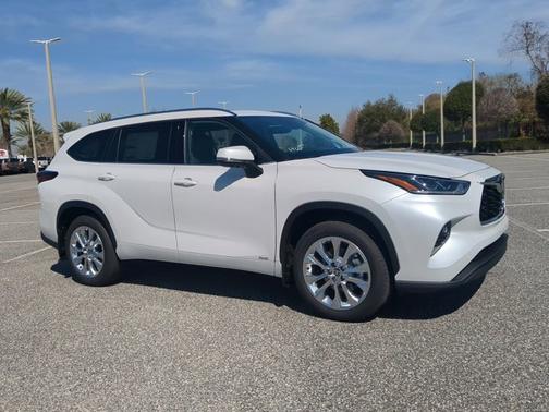 2026 Toyota Highlander Hybrid Limited