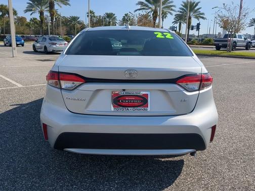 2022 Toyota Corolla LE