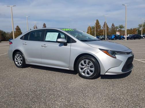 2022 Toyota Corolla LE