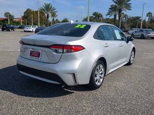 2022 Toyota Corolla LE