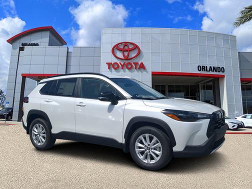 2026 Toyota Corolla Cross LE
