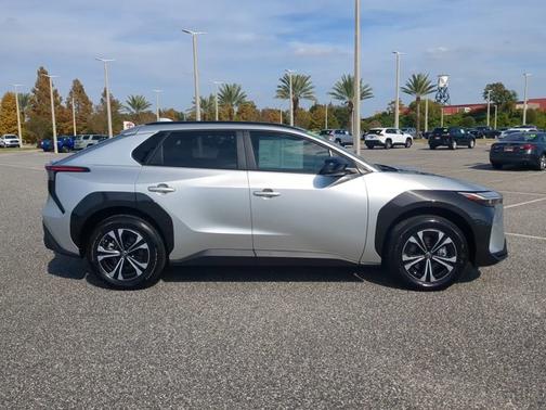 2024 Toyota bZ4X XLE