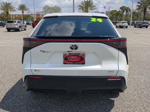 Wind Chill Pearl 2024 Toyota bZ4X XLE