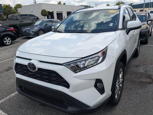 2020 Toyota RAV4 XLE Premium