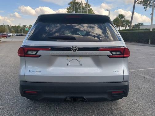 2026 Toyota Grand Highlander Hybrid XLE