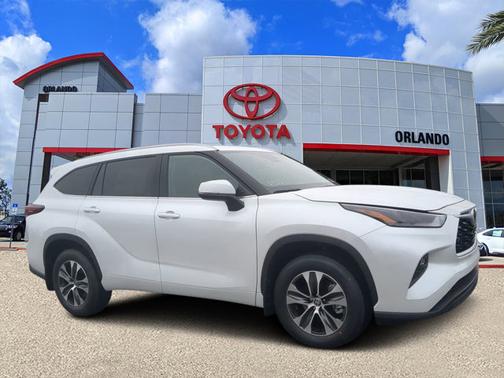 2026 Toyota Highlander XLE