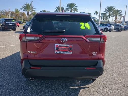 2024 Toyota RAV4 XLE