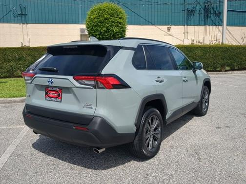 2023 Toyota RAV4 Hybrid XLE Premium