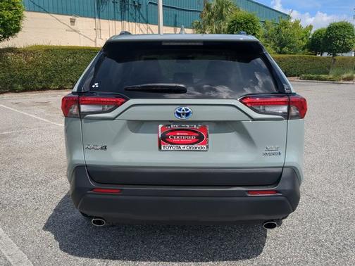 2023 Toyota RAV4 Hybrid XLE Premium