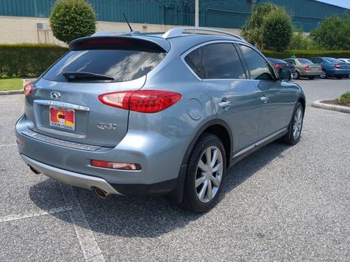 2017 INFINITI QX50 Base