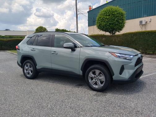 2023 Toyota RAV4 Hybrid XLE