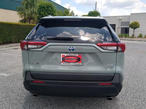 2023 Toyota RAV4 Hybrid XLE