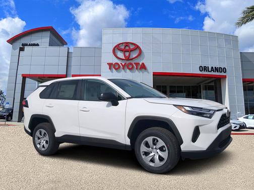 2025 Toyota RAV4 LE