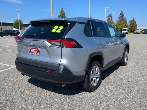 2022 Toyota RAV4 LE