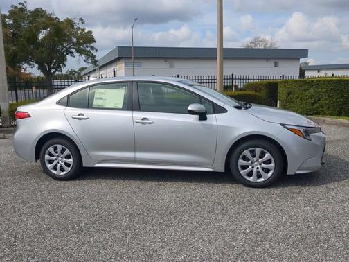 2026 Toyota Corolla Hybrid LE