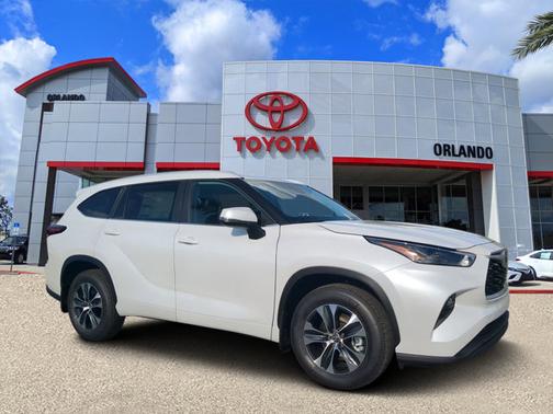 2026 Toyota Highlander XLE