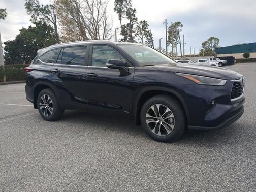2026 Toyota Highlander Hybrid XLE