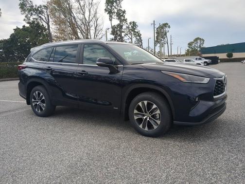 2026 Toyota Highlander Hybrid XLE
