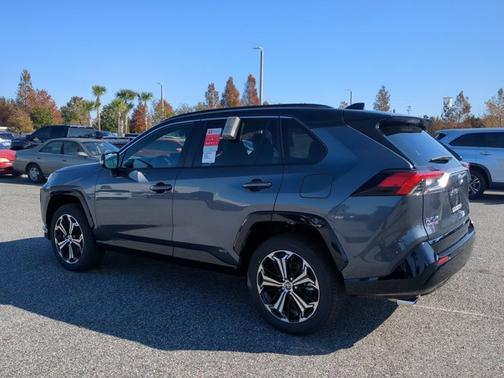 2025 Toyota RAV4 Plug-In Hybrid XSE