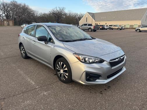 2019 Subaru Impreza 2.0i