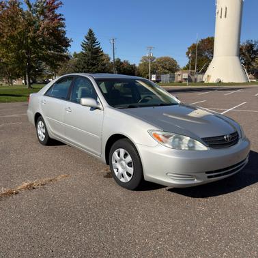 Silver 2004 Toyota Camry LE