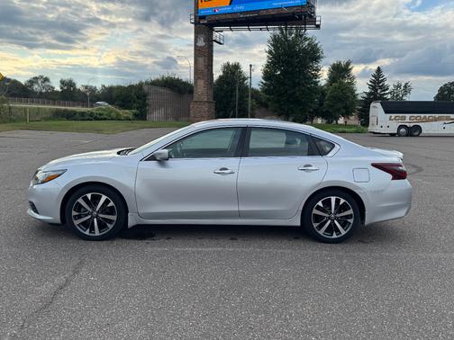 2017 Nissan Altima 2.5 SR
