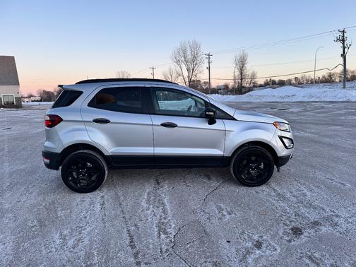 2022 Ford EcoSport SES
