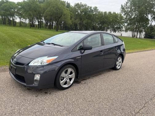 2010 Toyota Prius III