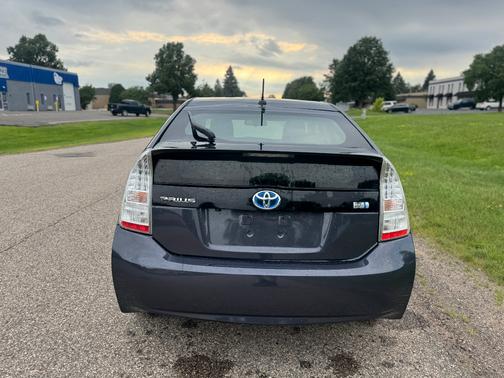 2010 Toyota Prius III