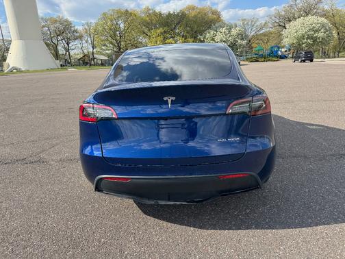 Blue 2021 Tesla Model Y Long Range