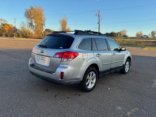 2013 Subaru Outback 2.5i Limited
