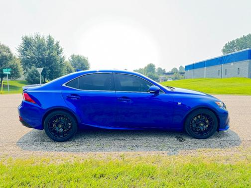 2016 Lexus IS 300