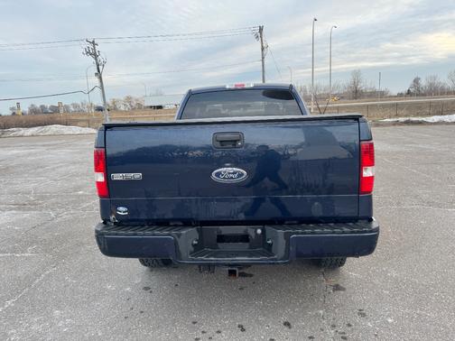 Blue 2005 Ford F-150 FX4