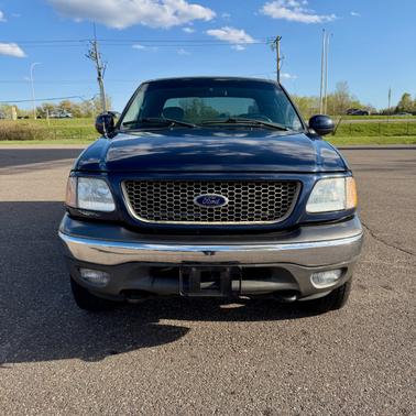 Blue 2003 Ford F-150 XLT