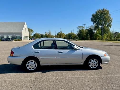 1998 Nissan Altima GXE