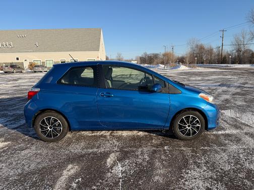 2014 Toyota Yaris LE